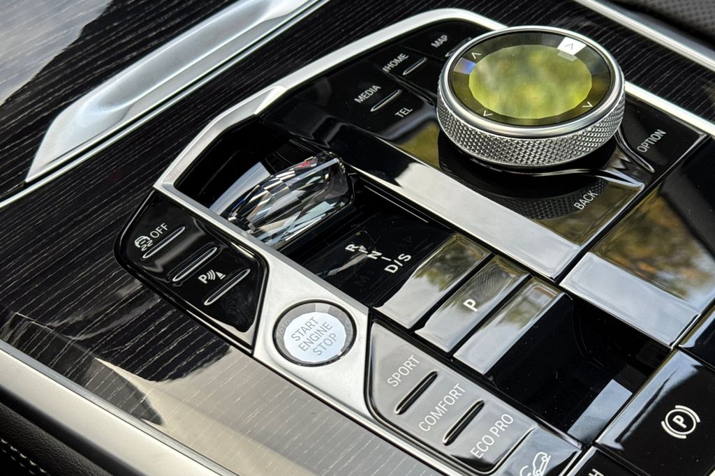 2026 BMW X5 M60i - Photo 20