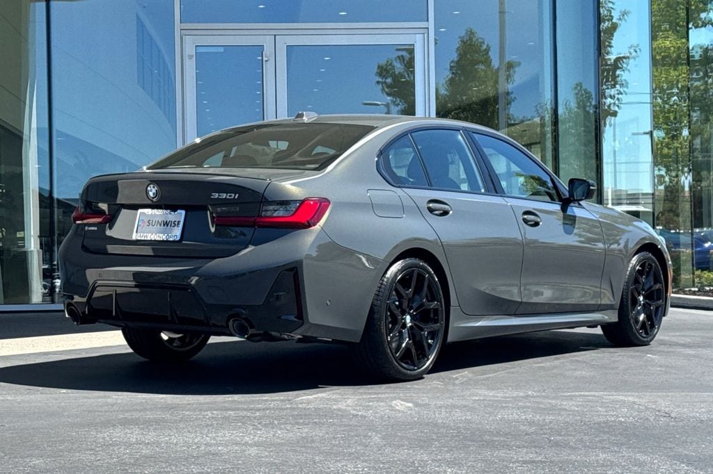New 2026 BMW 330i Sedan