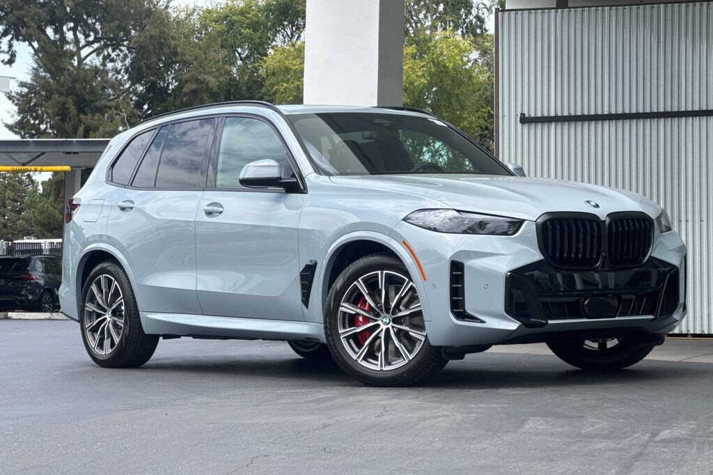 New 2026 BMW X5 PHEV xDrive50e SUV