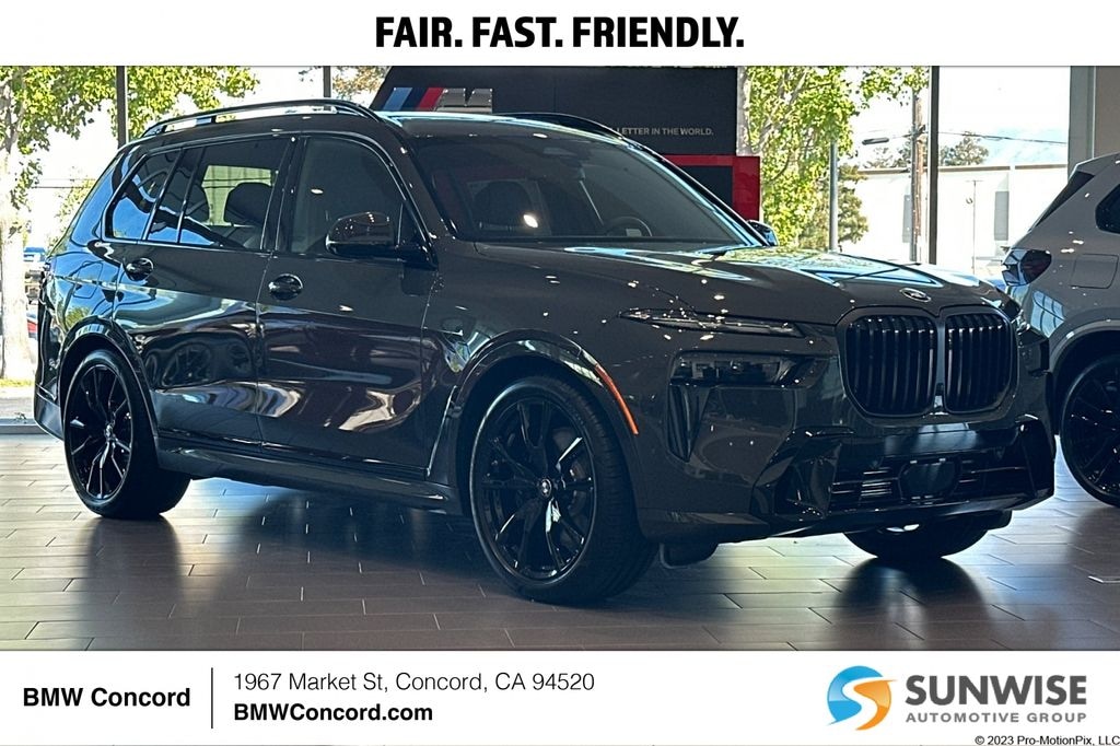 New 2027 BMW X7 xDrive40i SUV