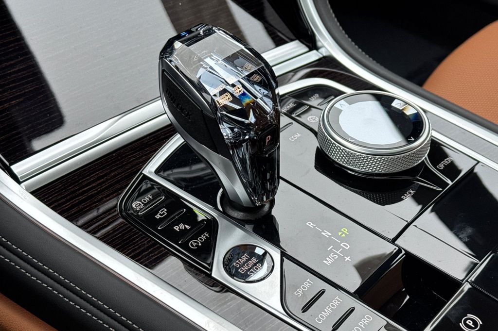 2026 BMW 8 Series 840i - Photo 18