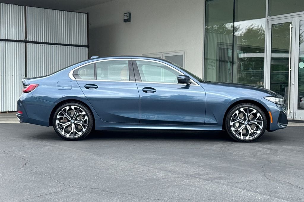 New 2026 BMW 330i Sedan