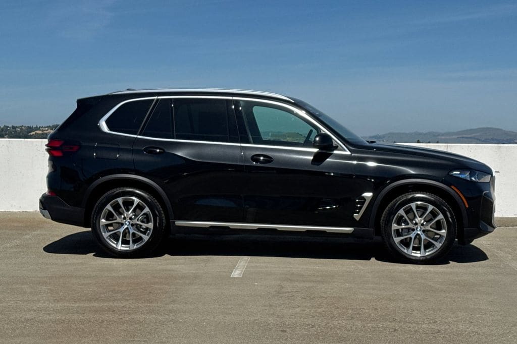 New 2026 BMW X5 xDrive40i SUV