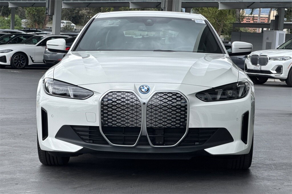 2025 Bmw i4 eDrive40 photo 2