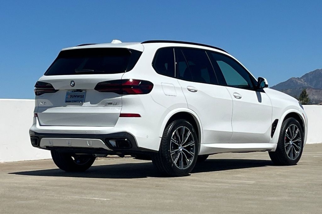 New 2026 BMW X5 xDrive40i SUV