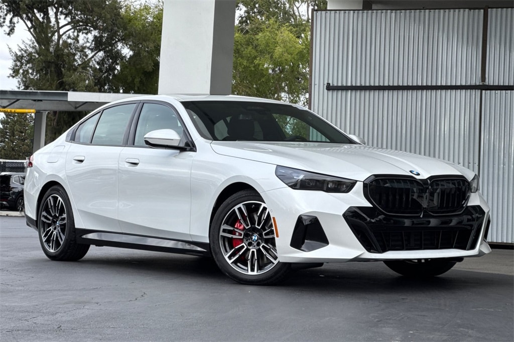 New 2026 BMW 540i xDrive Sedan