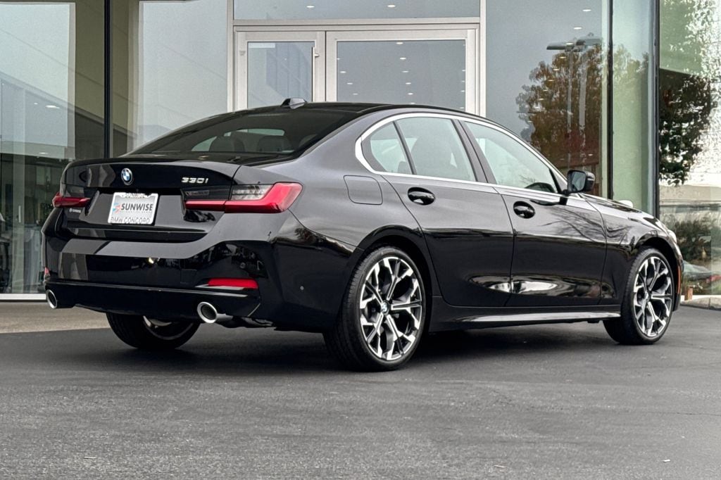 New 2026 BMW 330i NA Sedan