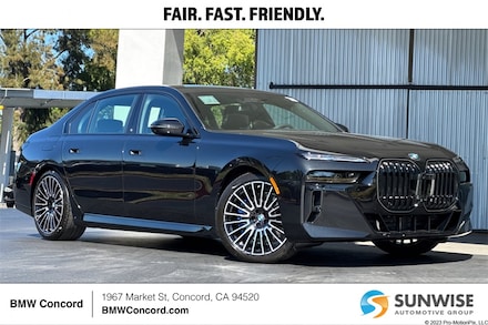 2025 BMW 760i xDrive Sedan