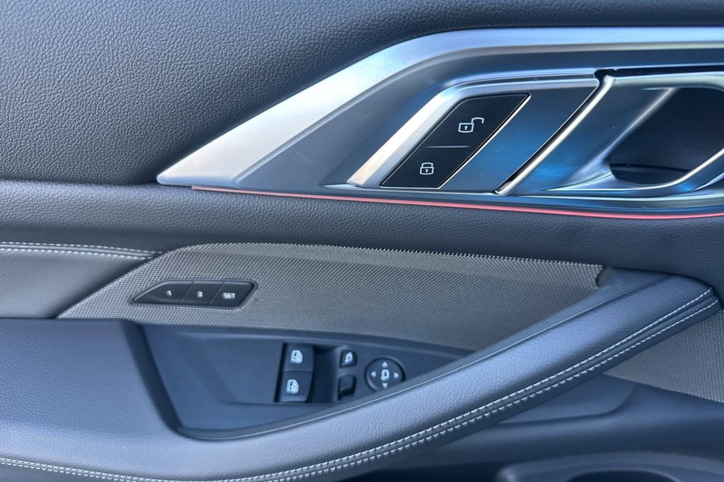2026 BMW 4 Series M440i - Photo 9