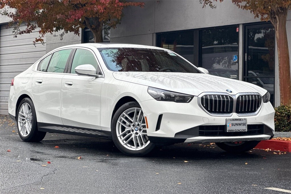 Used 2025 BMW 530i Sedan