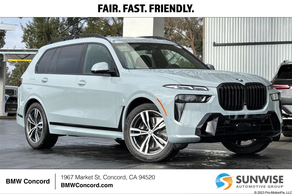 2026 BMW X7 40i's photo