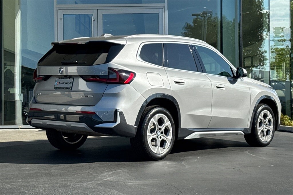 2025 Bmw X1 XDrive28i photo 2