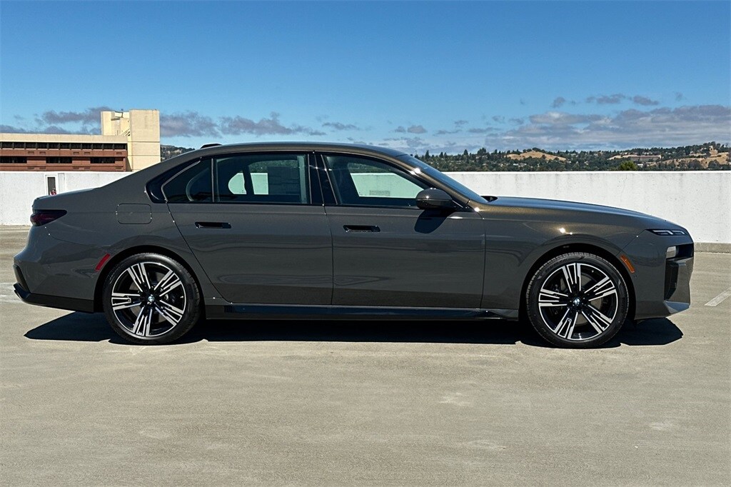 2025 Bmw 760i xDrive photo 4