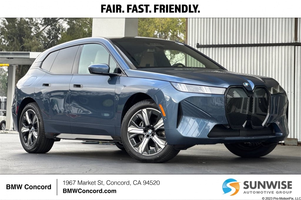 2026 BMW iX 45's photo