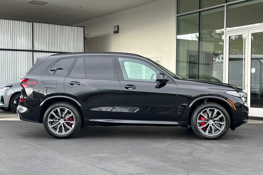 New 2026 BMW X5 xDrive40i SUV