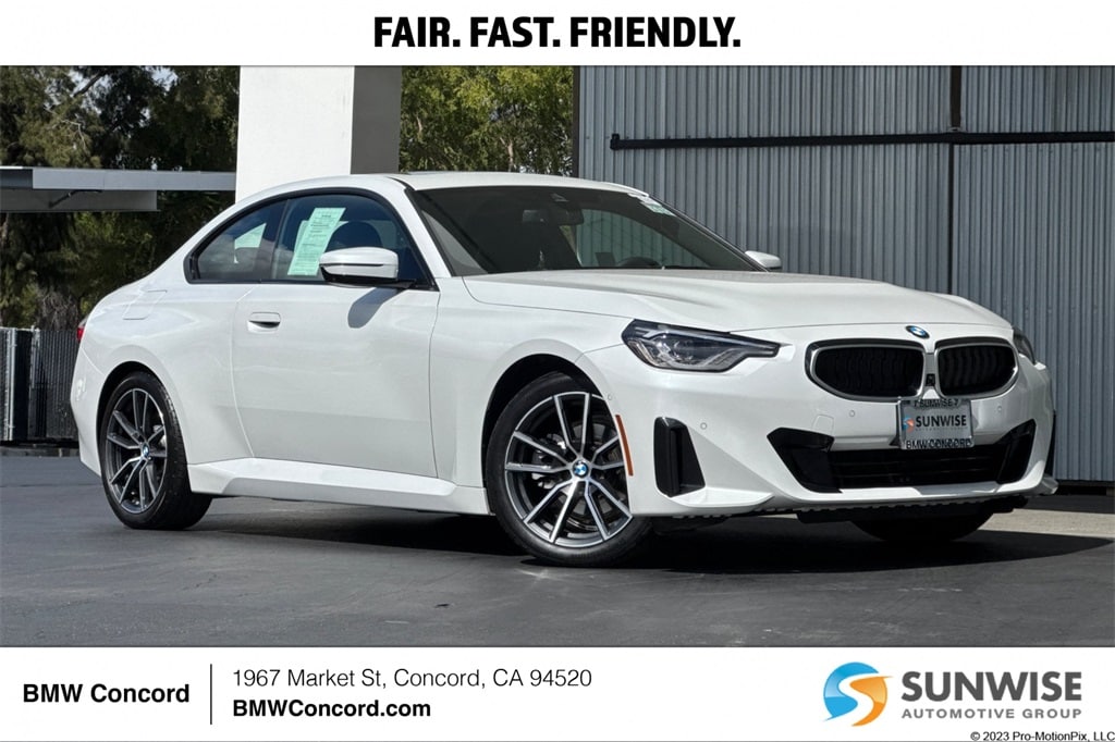 2025 BMW 2 Series 230i's photo