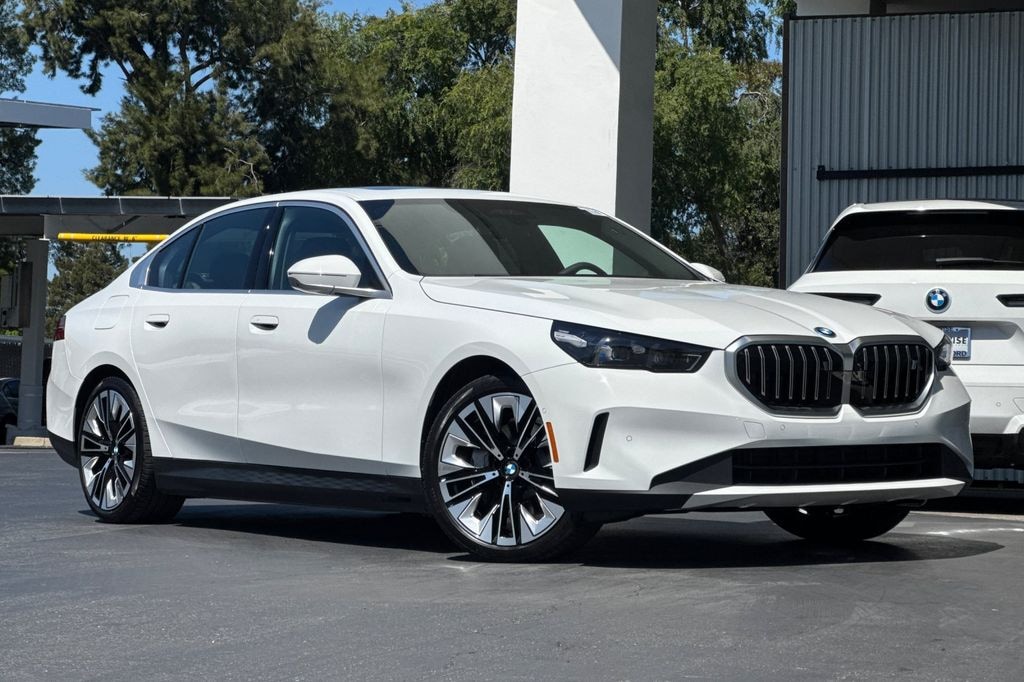 New 2026 BMW i5 xDrive40 Sedan