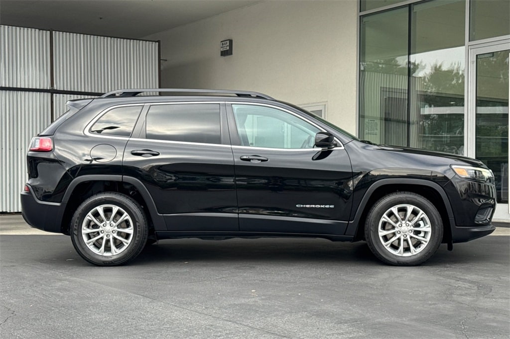 Used 2022 Jeep Cherokee Latitude Lux SUV