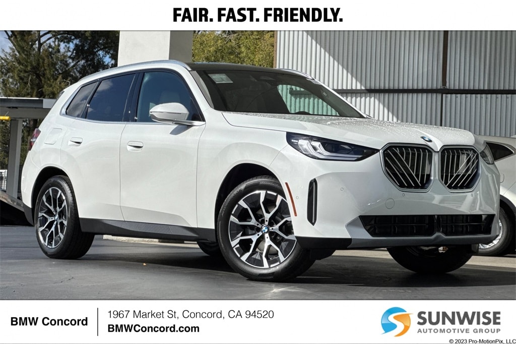 2026 BMW X3 30's photo