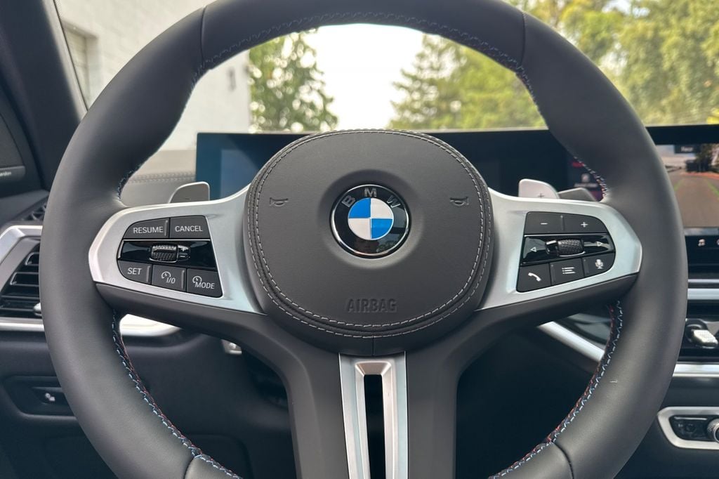 2026 BMW X5 M60i - Photo 22