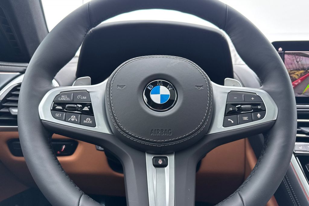 2026 BMW 8 Series 840i - Photo 20