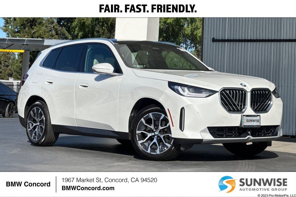 2025 BMW X3 30 XDRIVE's photo