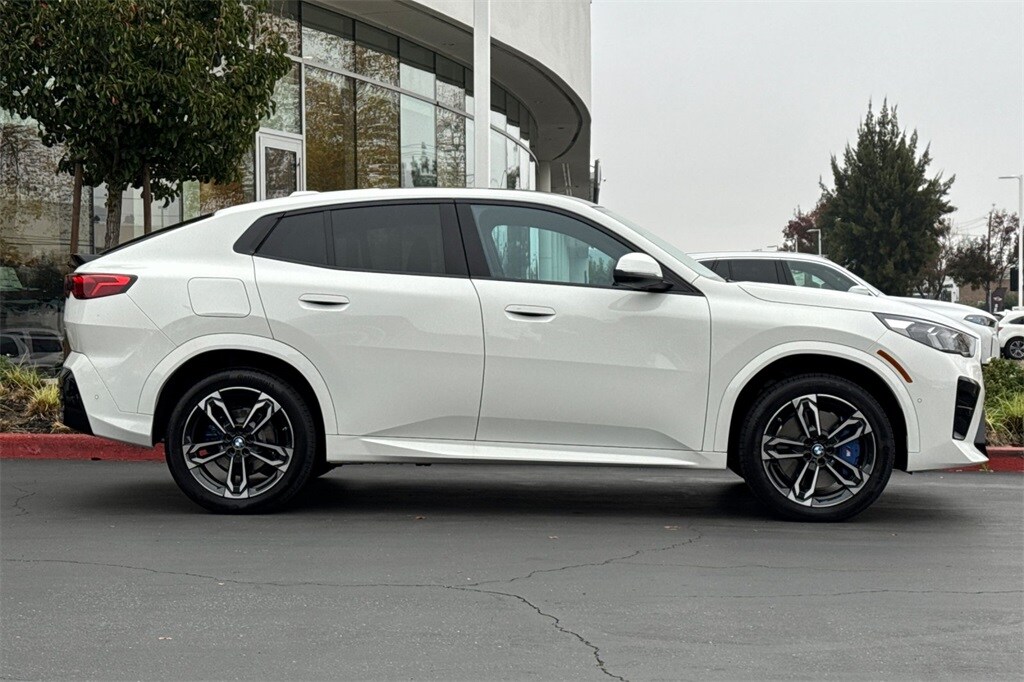 2026 Bmw X2 xDrive28i photo 3