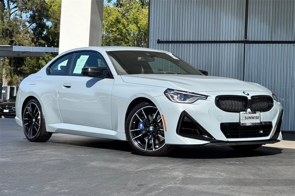 2025 Bmw M240i photo 2