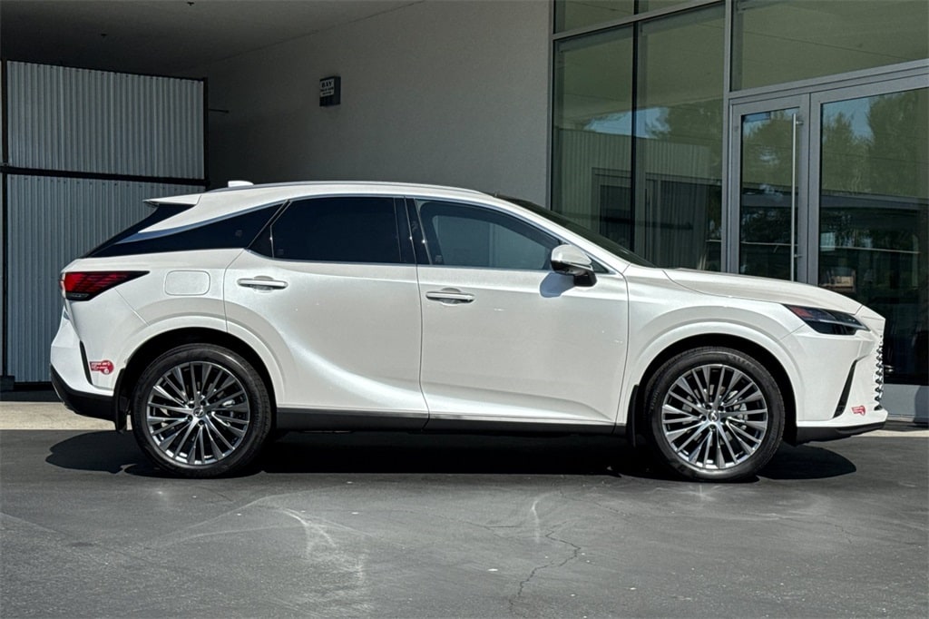 Used 2024 Lexus RX 450h+ Luxury SUV