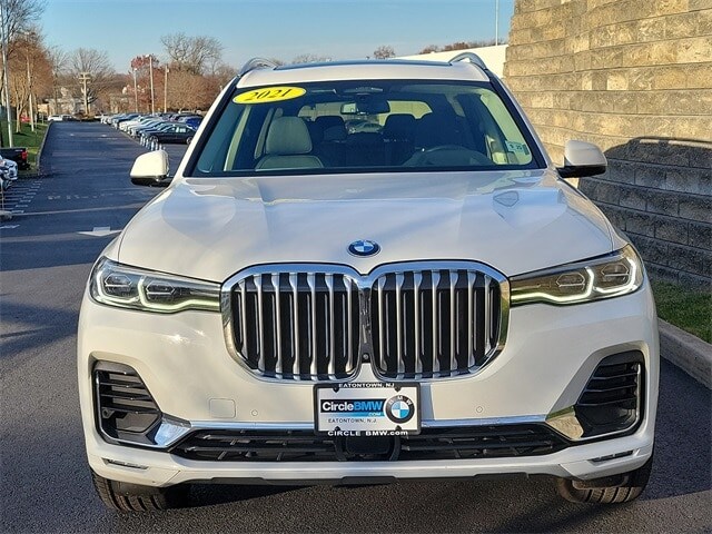 Used 2021 BMW X7 40i with VIN 5UXCW2C01M9D86711 for sale in Burlington, VT