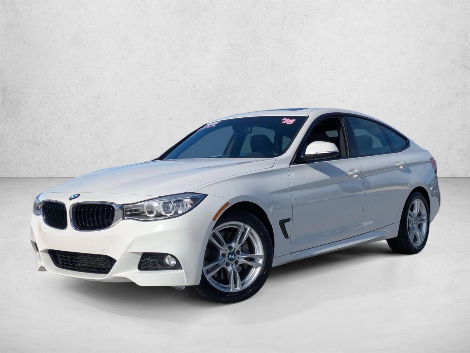 2016 BMW 3 Series 335i's photo