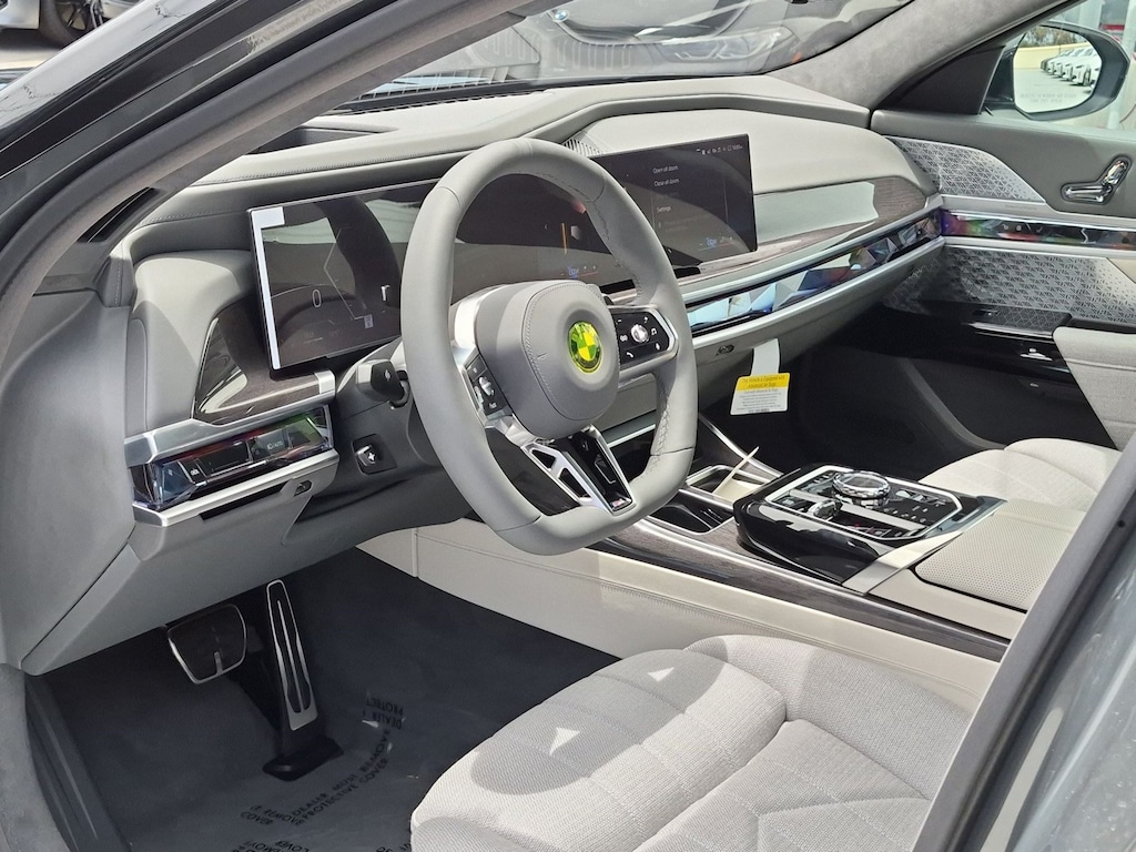 New 2026 BMW 760i xDrive Sedan