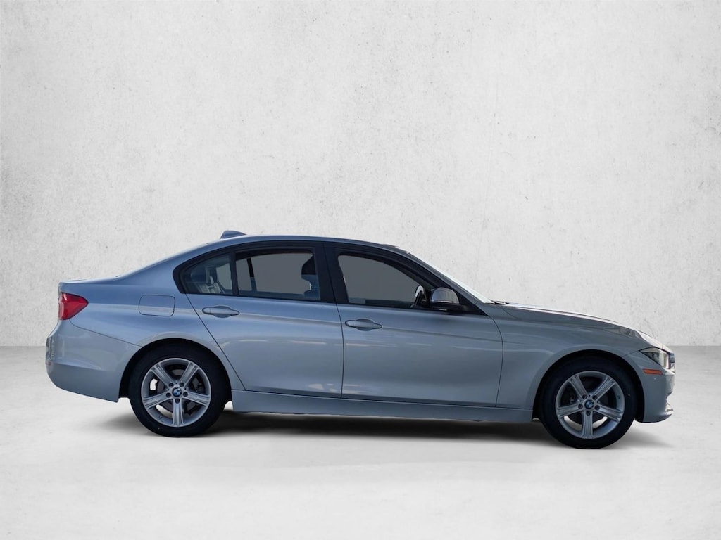 Used 2015 BMW 320i Sedan