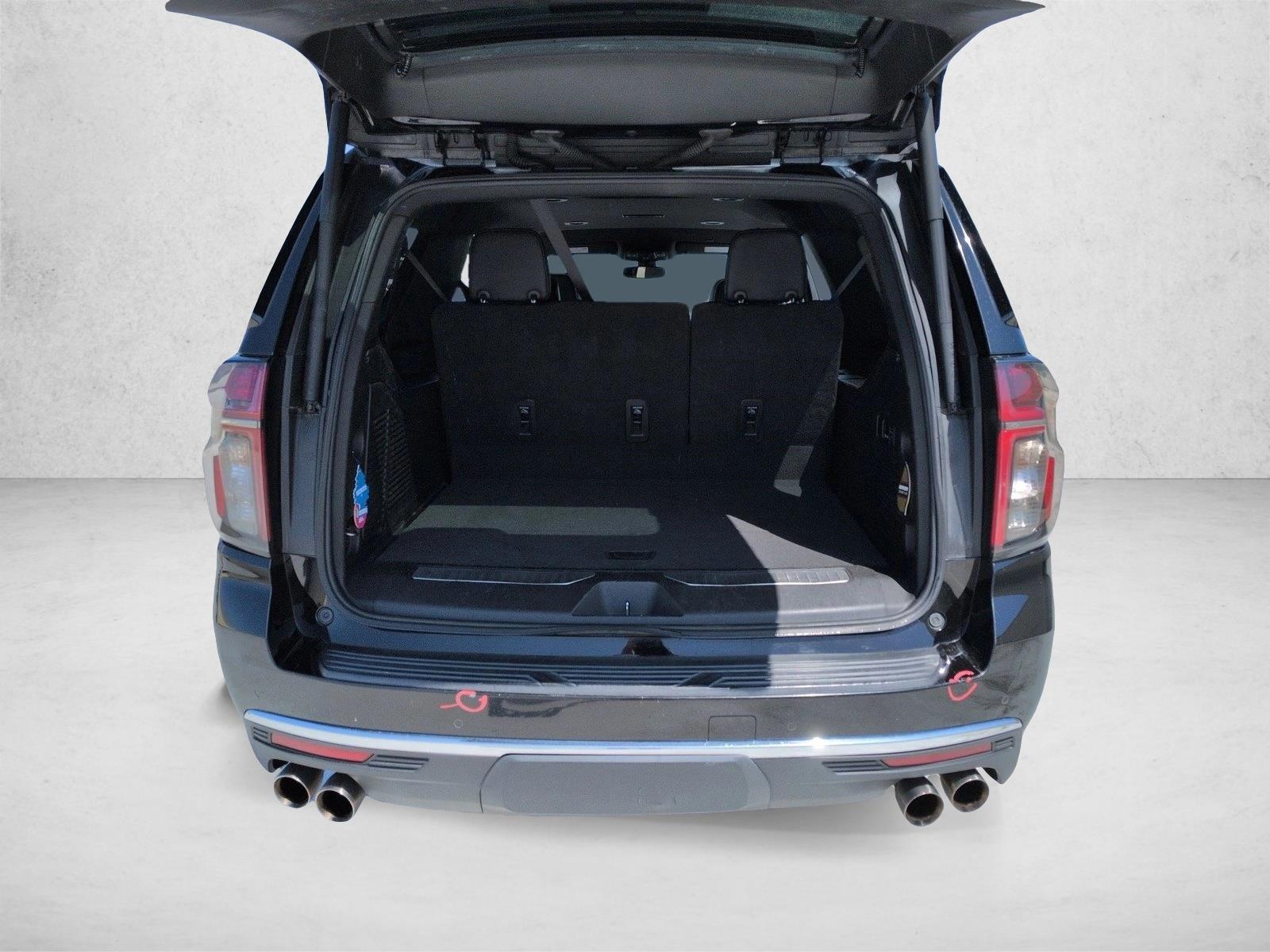 2022 Chevrolet Suburban Premier photo 6