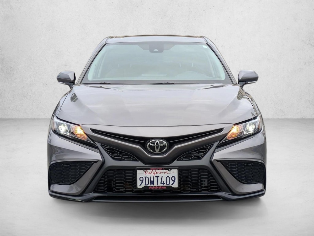 Used 2023 Toyota Camry SE Sedan