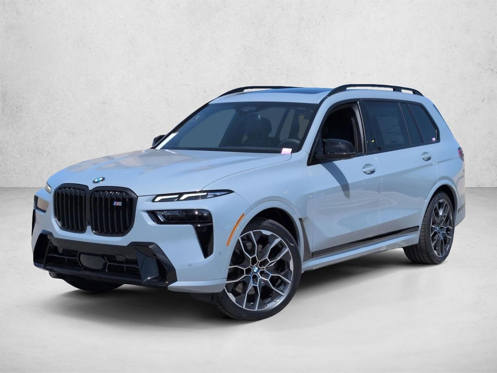 2026 BMW X7 M60i's photo