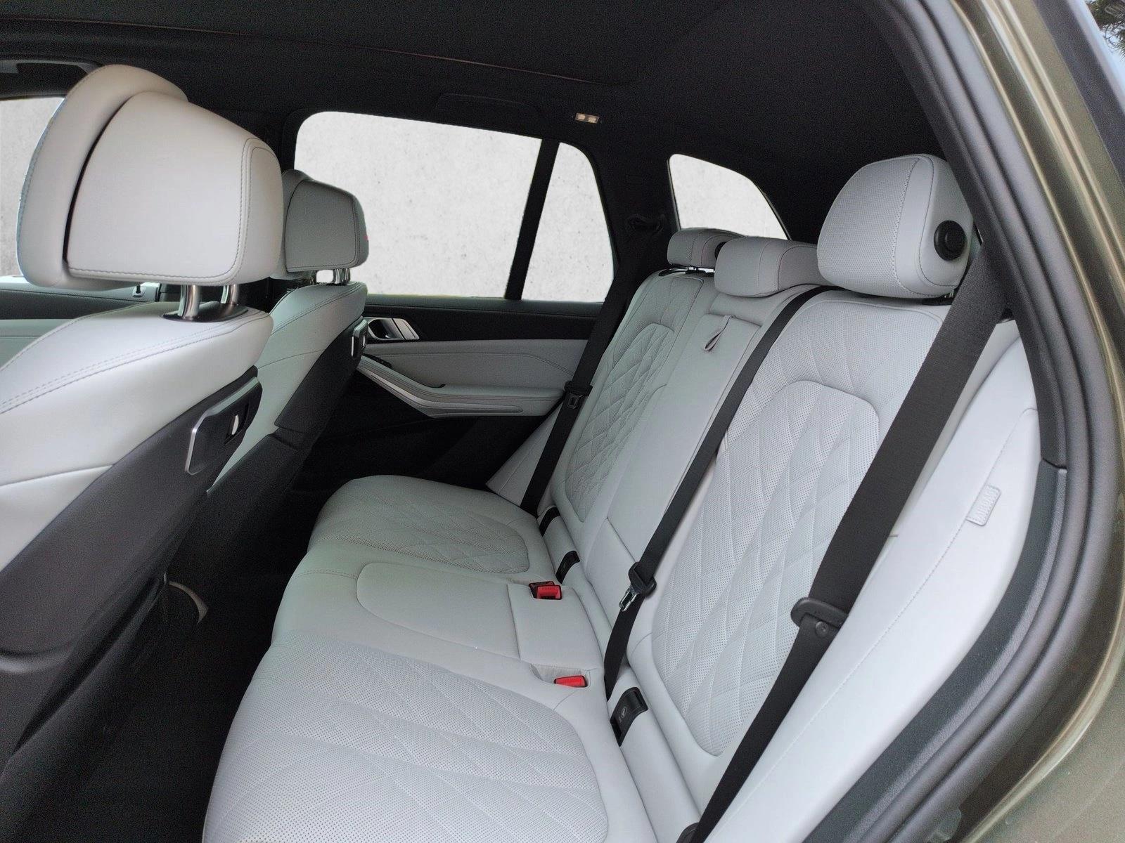 2025 BMW X5 40i - Photo 20