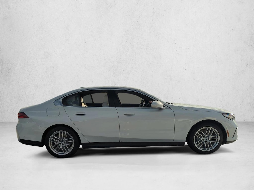 Certified 2024 BMW 530i Sedan