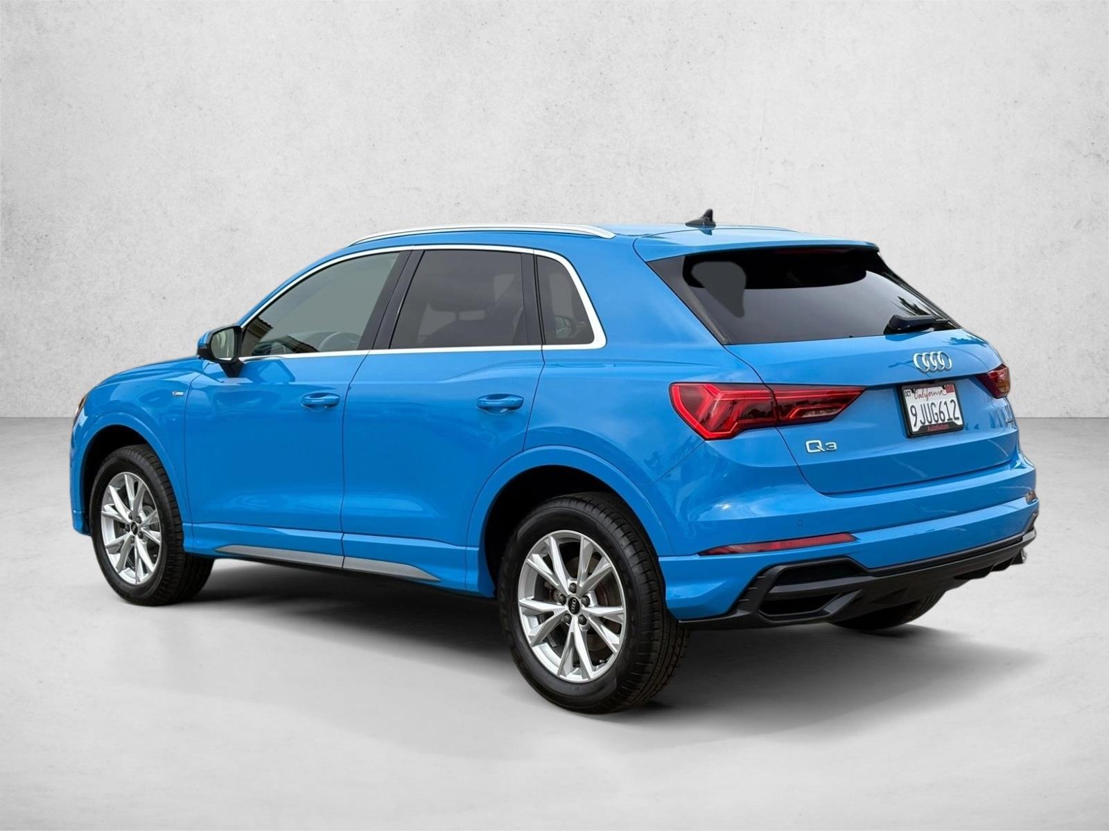 2022 Audi Q3 45 TFSI S line Premium photo 3