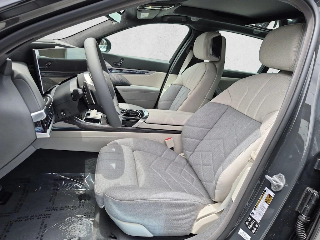 New 2026 BMW 760i xDrive Sedan
