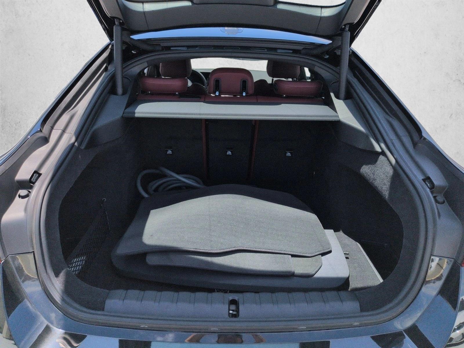 2023 BMW i4 6