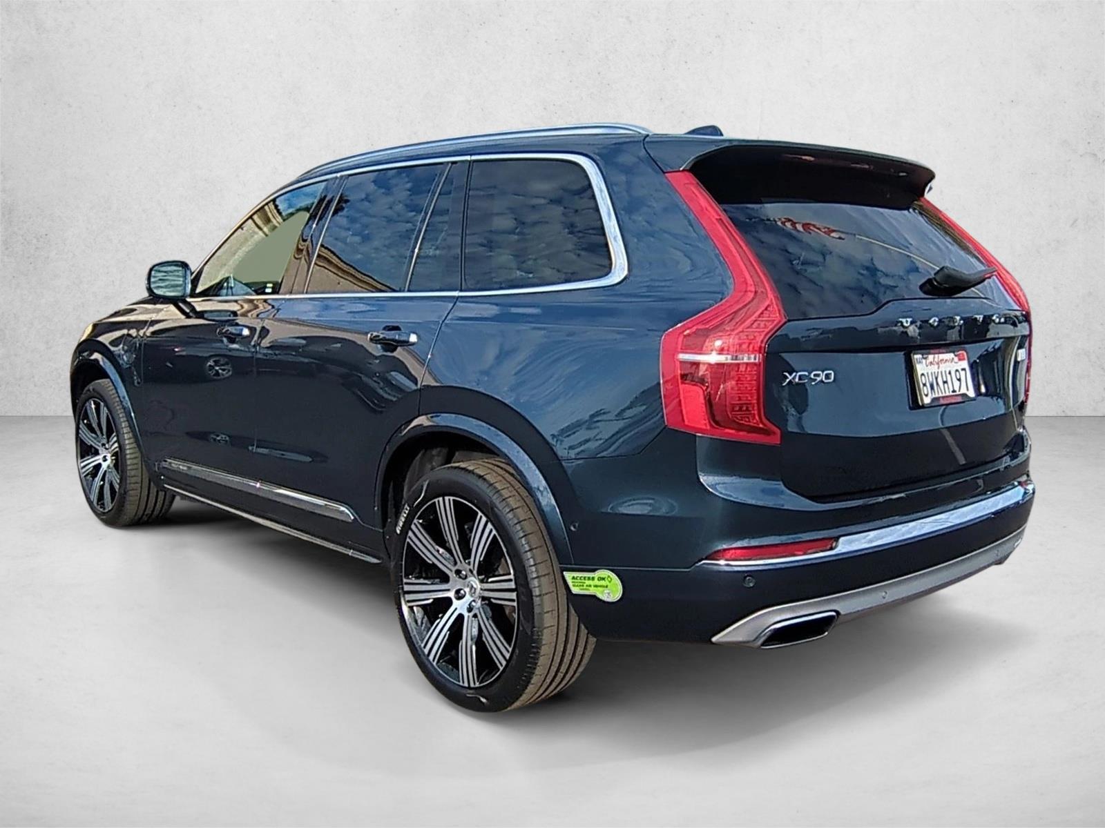 2021 Volvo XC90 Recharge T8 Inscription photo 3