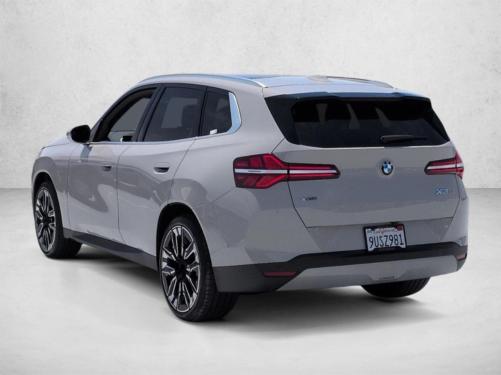 2025 BMW X3 30 xDrive photo 3