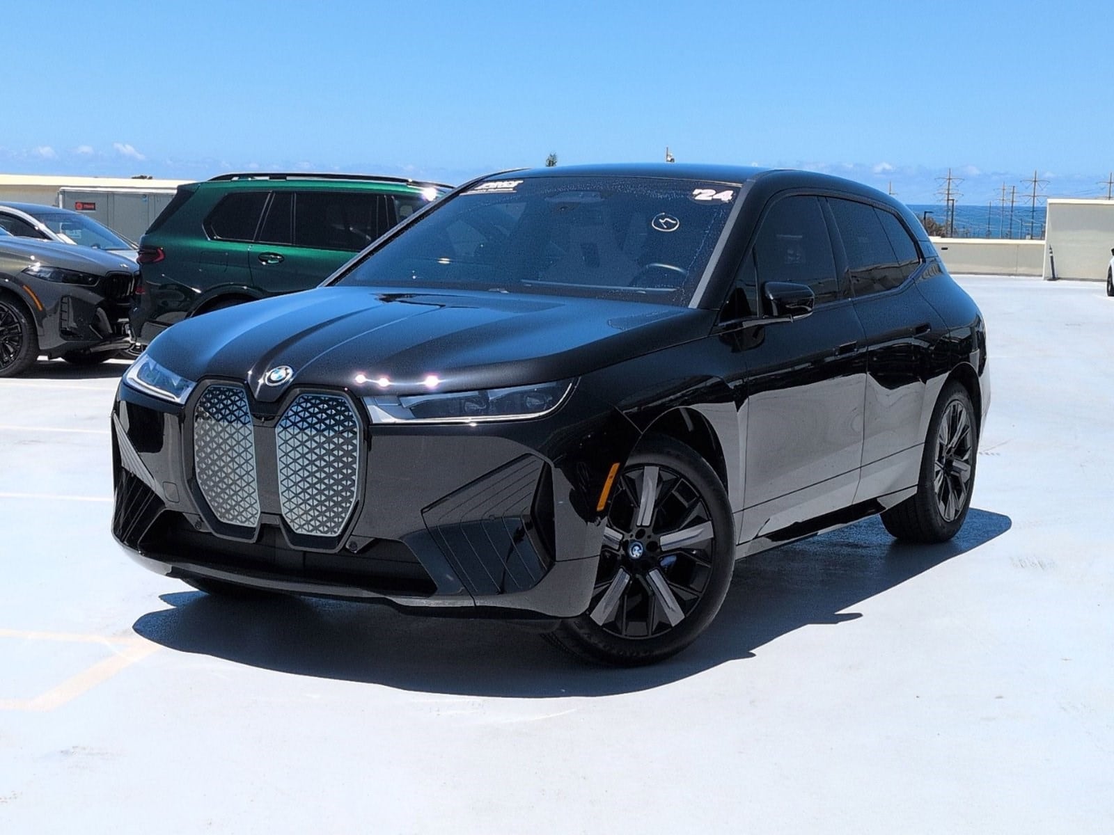 2024 BMW iX xDrive50's photo