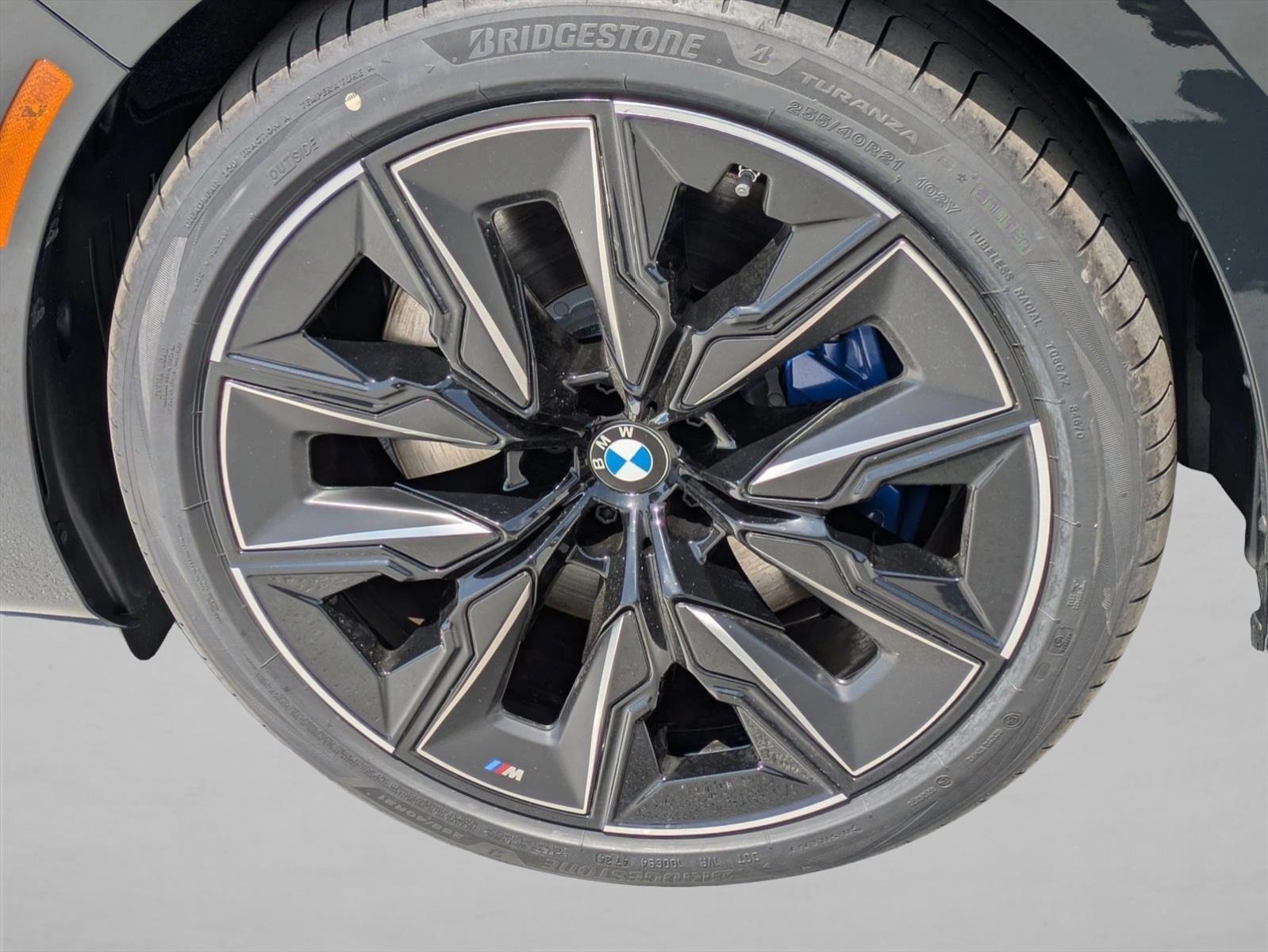 2025 BMW i7 60 - Photo 10