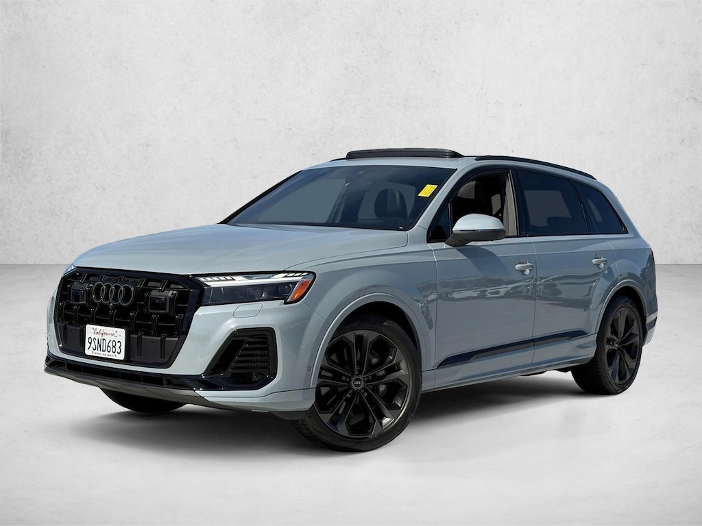 Used 2025 Audi Q7 55 Premium SUV