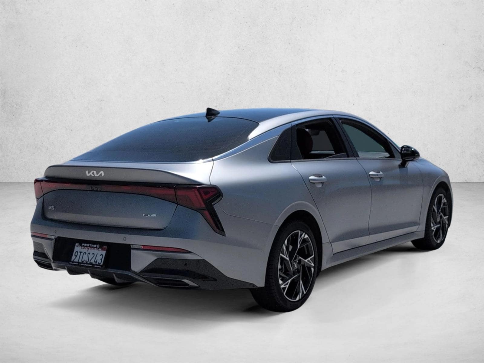 2025 Kia K5 GT-Line photo 5