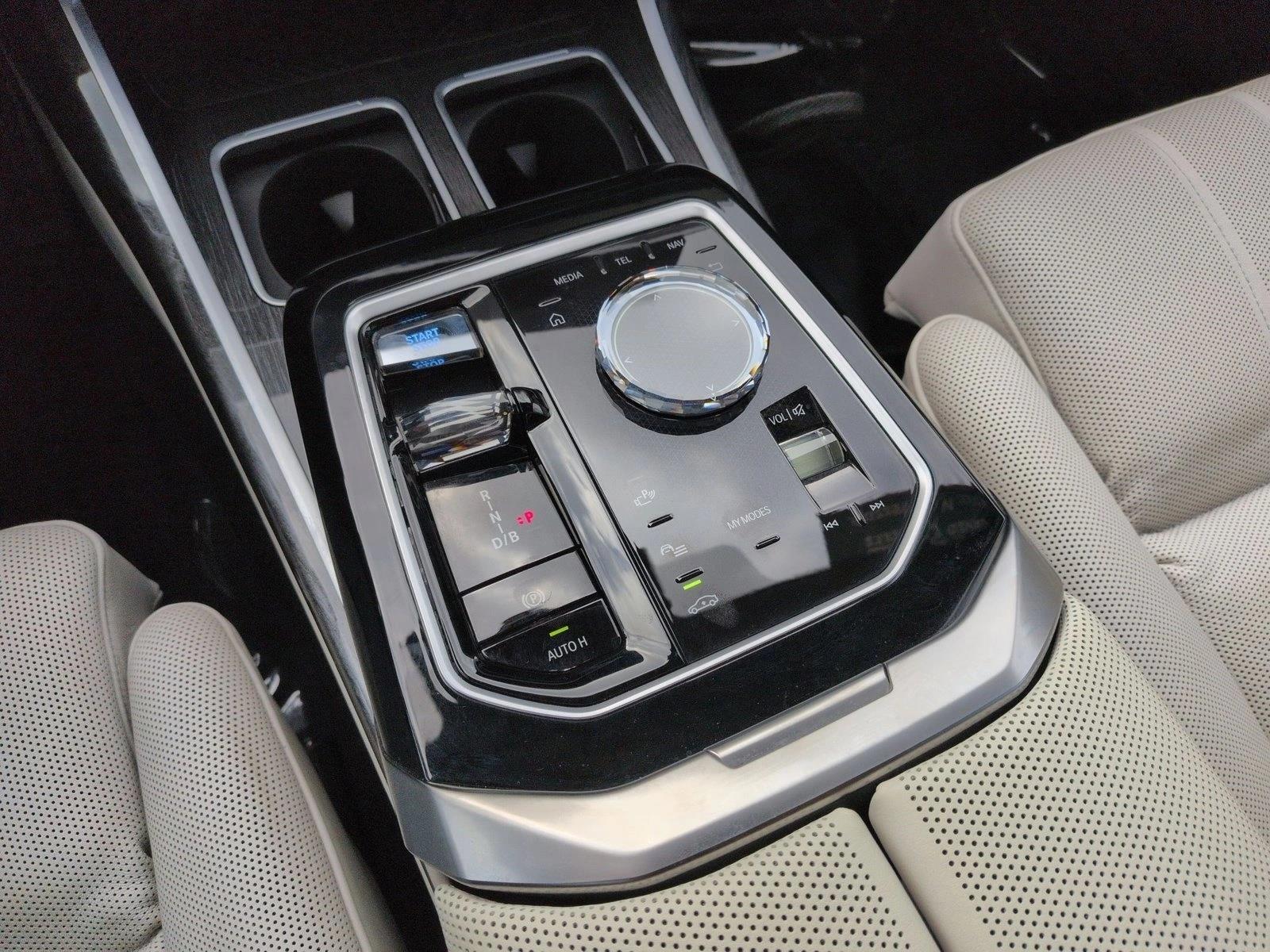 2023 BMW i7 Base - Photo 12