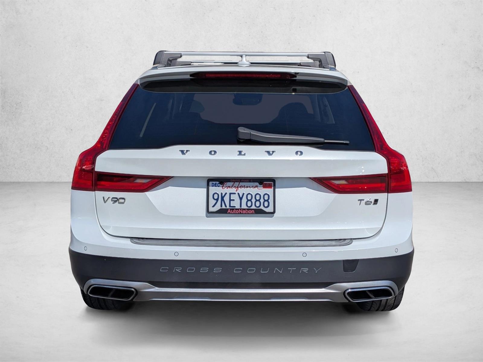 2017 Volvo V90 Cross Country T6 AWD photo 6