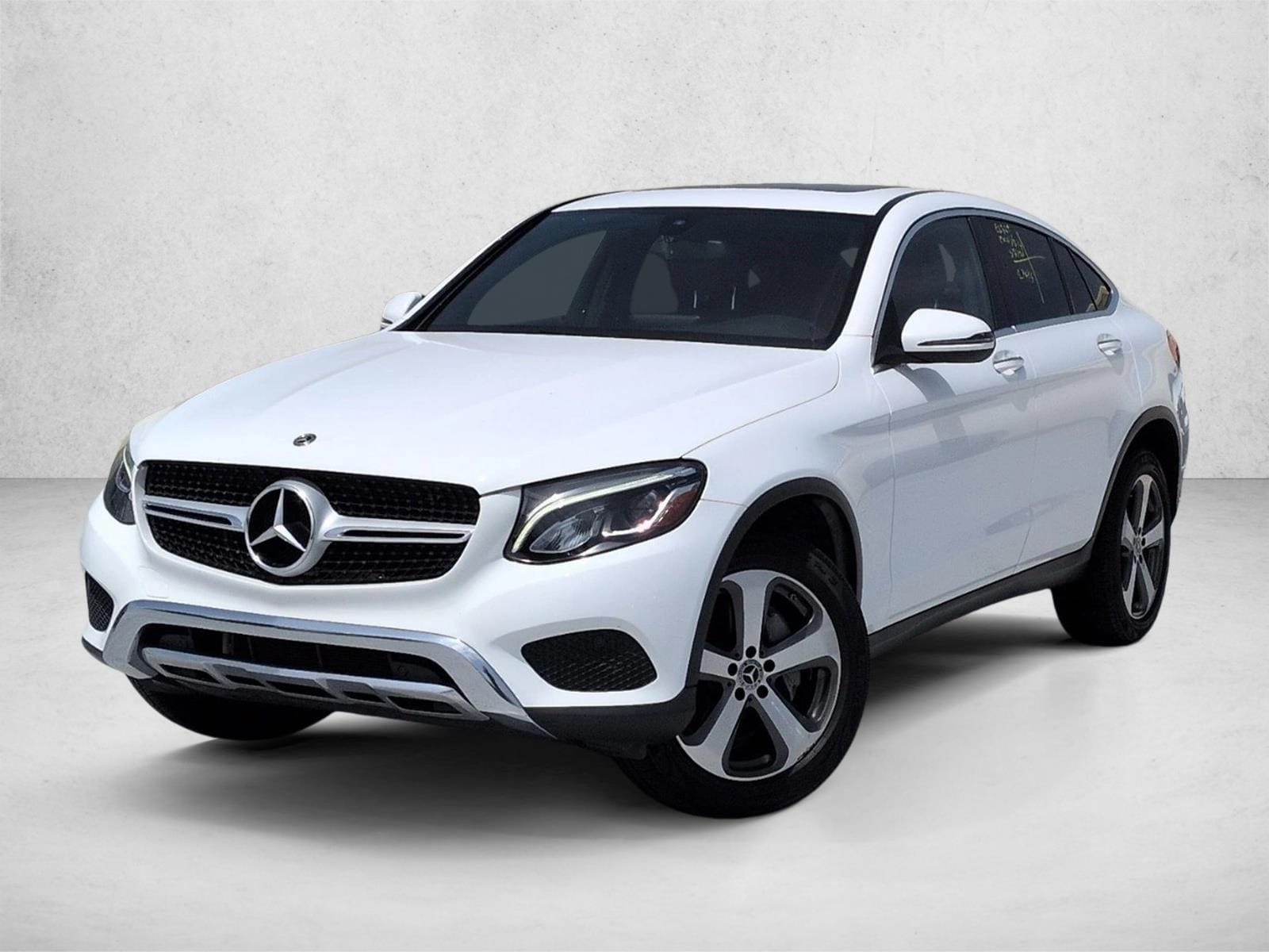 2018 Mercedes-Benz GLC GLC300 4MATIC's photo